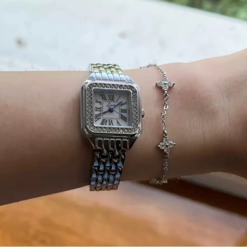 Panthere Elegant Silver Crystal Watch